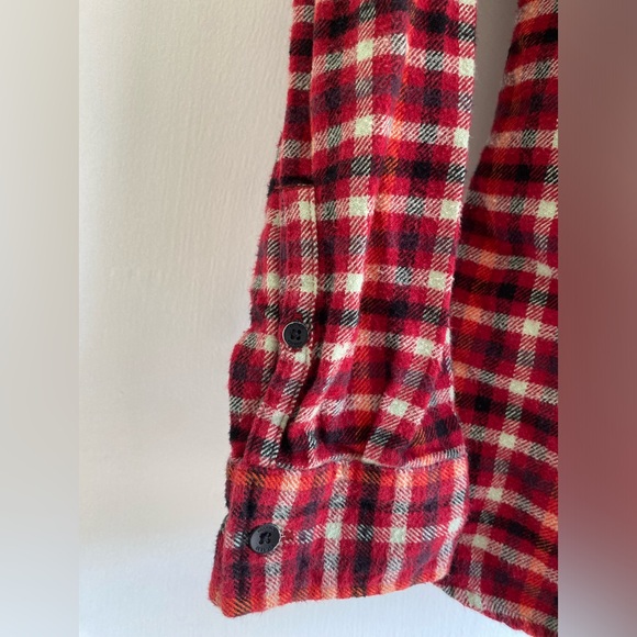 Woolrich Pemberton flannel Button Down Shirt Women’s Size Small Cotton Plaid - Picture 3 of 6